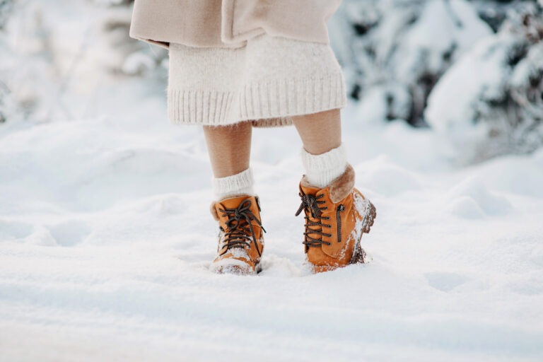 How-To-Know-If-Ice-Is-Safe-To-Walk-On
