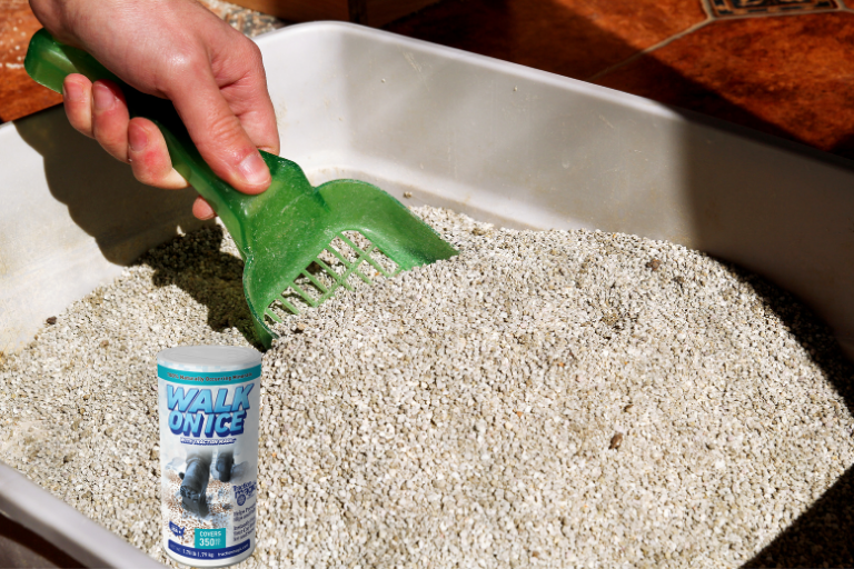 how to clean clumping cat litter